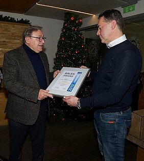 Sales-Award Inland von GDW GDW zeichnet Harich Werkzeuge-Maschinen GmbH aus