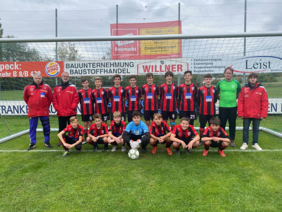 GDW spendet Trikots Trikotspende an C-Jugend von GDW