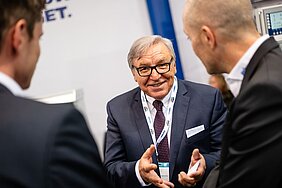 GDW Geschäftsführer Hans Ort im Bild